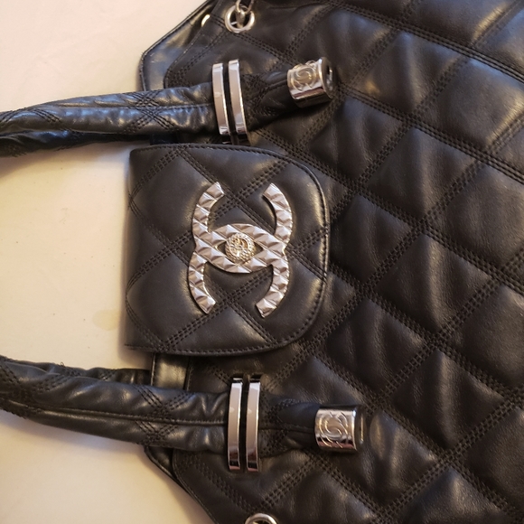 CHANEL😍🥰 - Picture 10 of 11